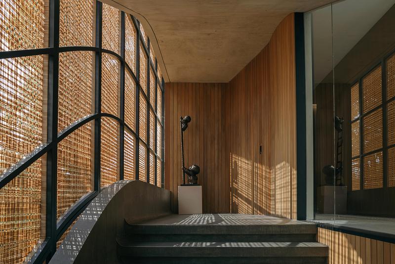 Press kit | 6235-01 - Press release | Split Mass Residence - K-Thengono Design Studio - Residential Architecture - Photo credit: Finbarr Fallon