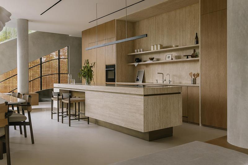 Press kit | 6235-01 - Press release | Split Mass Residence - K-Thengono Design Studio - Residential Architecture - Photo credit: Finbarr Fallon