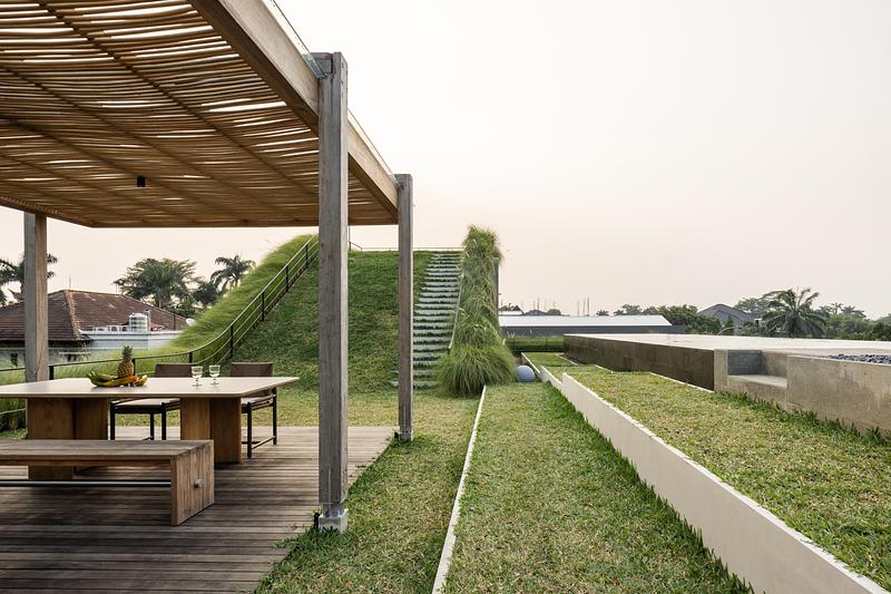 Press kit | 6235-01 - Press release | Split Mass Residence - K-Thengono Design Studio - Residential Architecture - Photo credit: Finbarr Fallon