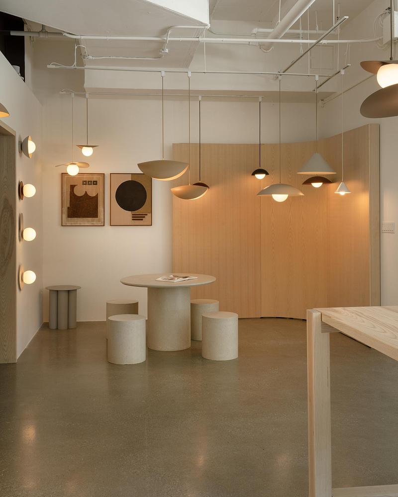 Press kit | 1942-09 - Press release | Luminaire Authentik Unveils Its New Showroom in Toronto’s King East Design District - Luminaire Authentik - Lighting Design - Quickship Vignette - Photo credit: Luminaire Authentik