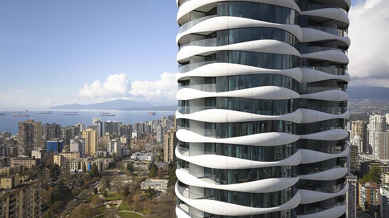 Dossier de presse | 2197-03 - Communiqué de presse | The Butterfly + First Baptist Church Complex - Revery Architecture - Architecture résidentielle - Butterfly facade - Crédit photo : Hufton + Crow