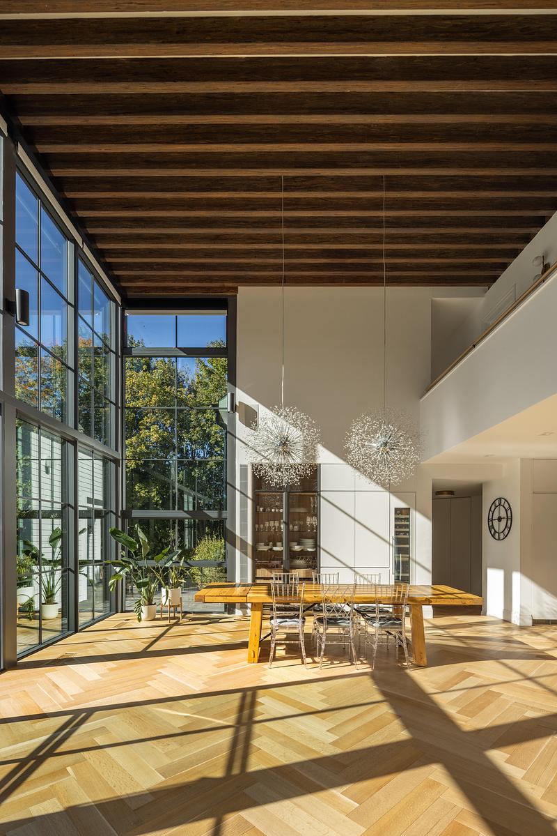 Dossier de presse | 7855-07 - Communiqué de presse | Archi-Tectonics Radically Transforms Country Home with Passive Solar Greenhouse - Archi-Tectonics - Architecture résidentielle - Crédit photo :  Frederica Carlet 