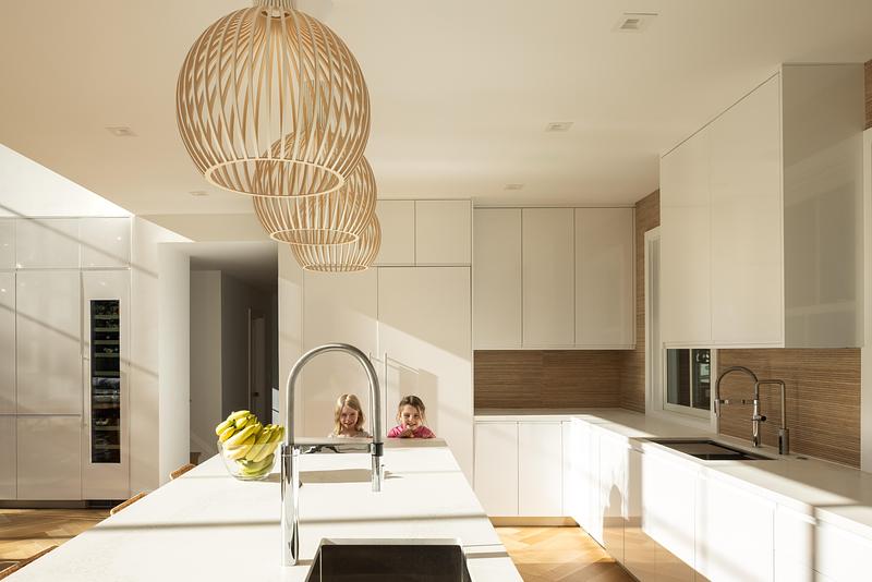 Dossier de presse | 7855-07 - Communiqué de presse | Archi-Tectonics Radically Transforms Country Home with Passive Solar Greenhouse - Archi-Tectonics - Architecture résidentielle - Crédit photo :  Frederica Carlet 