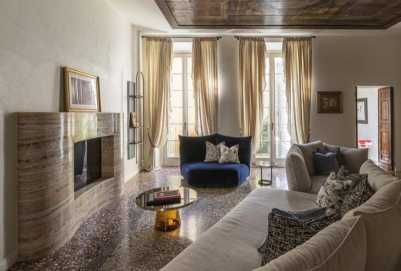 Dossier de presse | 4232-35 - Communiqué de presse | À Plaisance, un appartement familial contemporain au cœur d’un palais italien du XIXe siècle - La Casa di Babette - Architecture résidentielle - Crédit photo :  Vito Corvasce 
