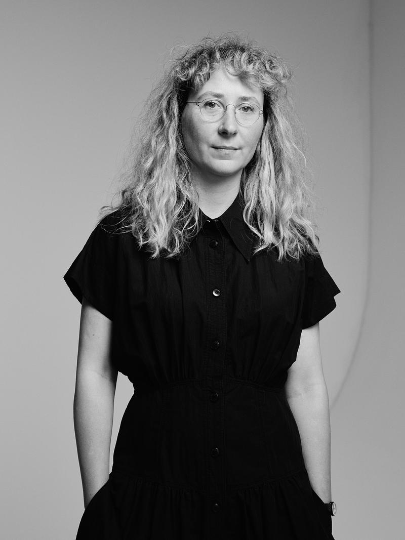 Dossier de presse | 748-55 - Communiqué de presse | Le Centre de design de l’UQAM présente ECAL Atlas Typographique - Centre de design de l'UQAM - Évènement + Exposition -  Louise Paradis, professeure au programme de Design graphique et expériences visuelles de l’Université du Québec à Montréal (UQAM)  - Crédit photo : Louise Paradis