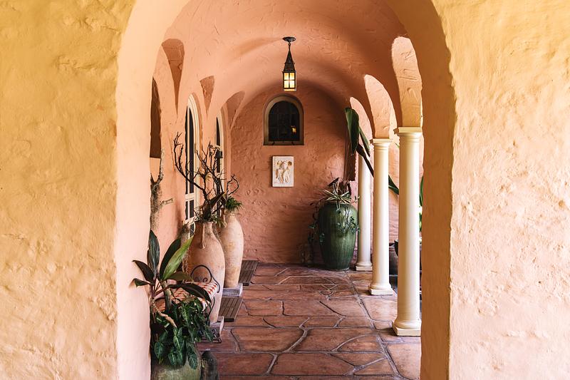 Press kit | 2757-63 - Press release | Philpotts Interiors Celebrates Six Decades of Design Excellence - Philpotts Interiors - Residential Interior Design - <p>Mary's Residence (‘Āhuimanu)</p> - Photo credit:  Jenn Ellenburg