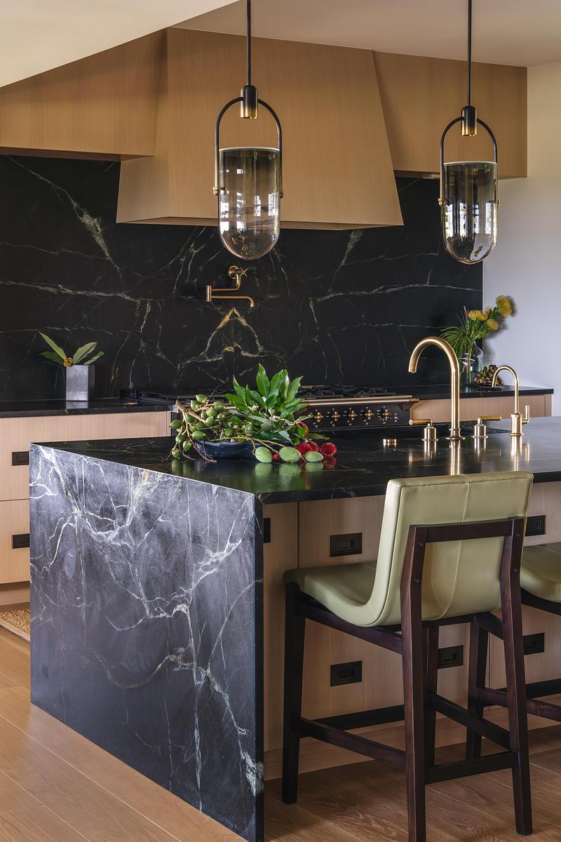 Press kit | 2757-63 - Press release | Philpotts Interiors Celebrates Six Decades of Design Excellence - Philpotts Interiors - Residential Interior Design - <p>Mauna Kea Villas</p> - Photo credit: Jenn Ellenburg