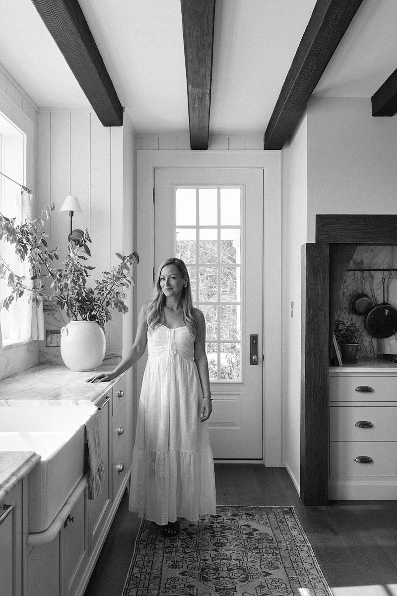 Dossier de presse | 7762-04 - Communiqué de presse | Dévoilement des lauréats | MŌNUMA, célèbre l’excellence - Mōnuma - Architecture résidentielle - Personnalité de l'année - Design | Audrée Kemp Bélanger, Fondatrice et designer principale chez AKB Design - Crédit photo : Li Sylvie
