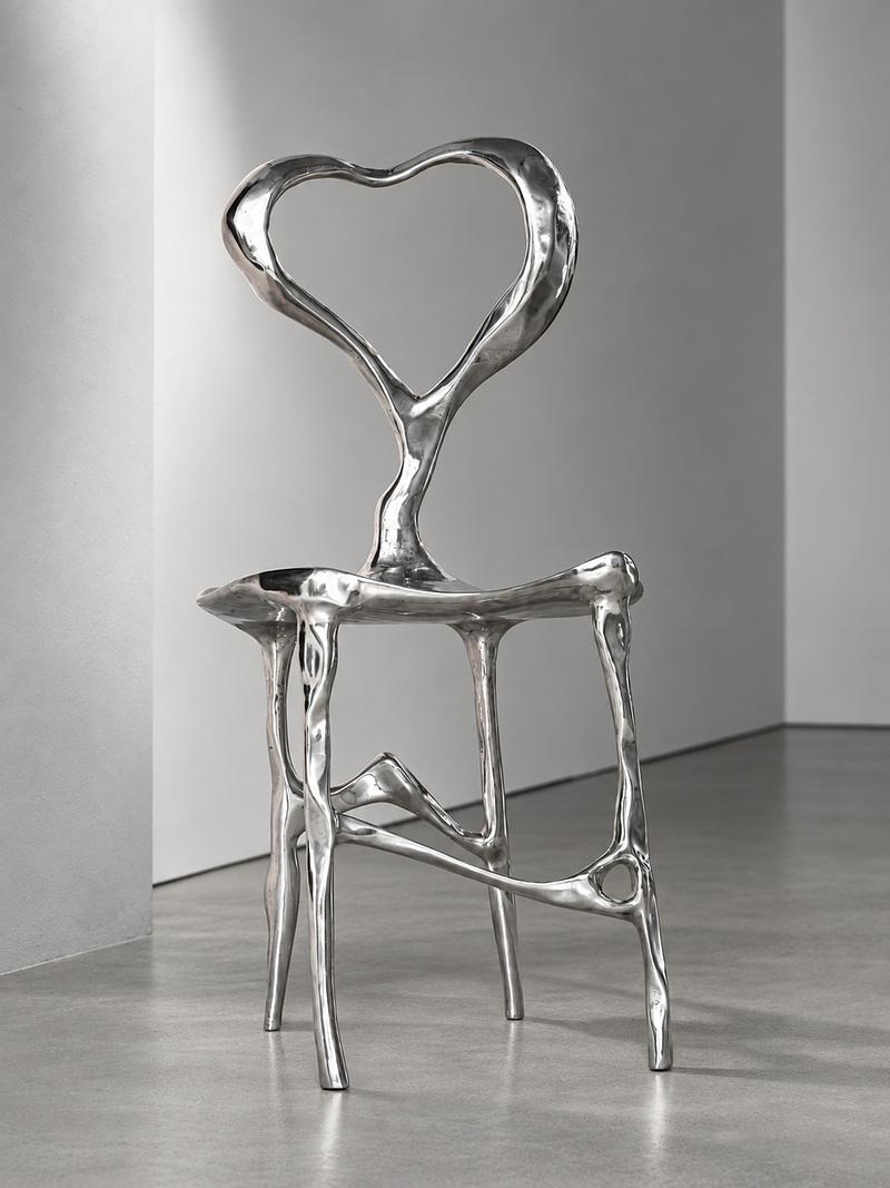 Press kit | 7948-02 - Press release | ARKOBJECT: Istanbul’s Craft Culture Takes Contemporary Form - ARKOBJECT - Art - LOVE Chair by Sami Savatli at ARKOBJECT, Istanbul.   - Photo credit:  Sinan Çırak 