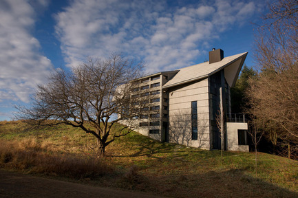 Press kit | 720-04 - Press release | La Cornette - yh2 - Residential Architecture - Photo credit: Francis Pelletier