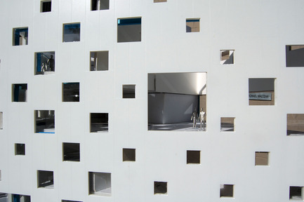 Dossier de presse | 756-01 - Communiqué de presse | Autres odyssées de l’espace - Centre Canadien d’Architecture (CCA) - Évènement + Exposition - Michael Maltzan, architecte, Nouvel édifice du laboratoire de propulsion par réaction, Pasadena, Californie, 2006-, maquette. - Crédit photo : © Michael Maltzan Architecture