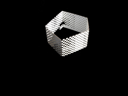 Dossier de presse | 756-01 - Communiqué de presse | Autres odyssées de l’espace - Centre Canadien d’Architecture (CCA) - Évènement + Exposition - Michael Maltzan, architecte, Nouvel édifice du laboratoire de propulsion par réaction, Pasadena, Californie, 2006-, maquette. - Crédit photo : © Michael Maltzan Architecture