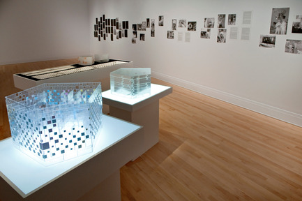 Dossier de presse | 756-01 - Communiqué de presse | Autres odyssées de l’espace - Centre Canadien d’Architecture (CCA) - Évènement + Exposition - Autres odyssées de l’espace : Greg Lynn, Michael Maltzan, Alessandro Poli. Vue de l'installation au CCA. - Crédit photo : Autres odyssées de l’espace : Greg Lynn, Michael Maltzan, Alessandro Poli. Vue de l'installation au CCA. / Other Space Odysseys: Greg Lynn, Michael Maltzan, Alessandro Poli, installation view at the CCA.&nbsp;<br>© CCA, Montréal