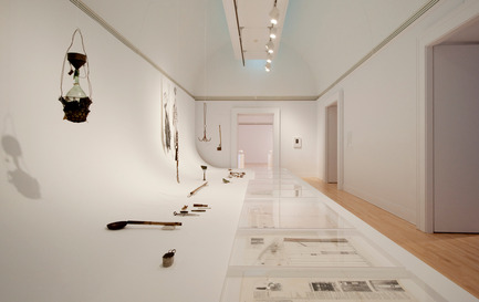 Dossier de presse | 756-01 - Communiqué de presse | Autres odyssées de l’espace - Centre Canadien d’Architecture (CCA) - Évènement + Exposition - Autres odyssées de l’espace : Greg Lynn, Michael Maltzan, Alessandro Poli. Vue de l'installation au CCA. - Crédit photo : © CCA, Montréal