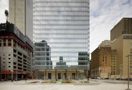 Dossier de presse | 787-02 - Communiqué de presse | Bay Adelaide Centre - WZMH Architects - Architecture commerciale - Crédit photo : Tom Arban