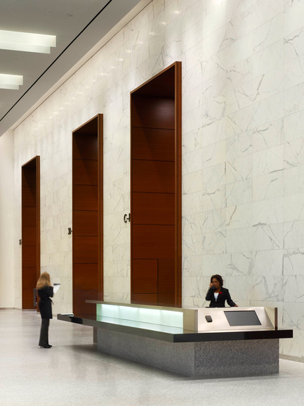 Dossier de presse | 787-02 - Communiqué de presse | Bay Adelaide Centre - WZMH Architects - Architecture commerciale - Crédit photo : Tom Arban