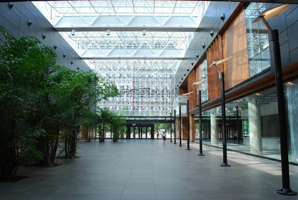 Press kit | 774-02 - Press release | 2011 Awards of Excellence in Architecture - L'Ordre des architectes du Québec (OAQ) - Competition - Consortium of architects: Marosi +Troy architects, Jodoin Lamarre Pratte and associates architects, Labbé architect - Photo credit: Antonina Caraga