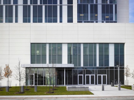 Dossier de presse | 787-01 - Communiqué de presse | Durham Consolidated Courthouse - WZMH Architects - Architecture institutionnelle - Crédit photo : Shai Gil