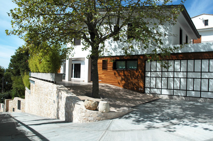 Press kit | 770-01 - Press release | Family House Revision & Pool for Art - Eleni Kostika Architecture - Residential Architecture - Photo credit: Alexandros Tsonidis