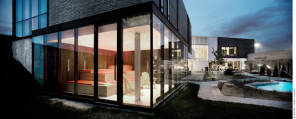 Dossier de presse | 721-01 - Communiqué de presse | Strom spa nordique - Chevalier Morales - Architecture commerciale - Crédit photo : Marc Cramer
