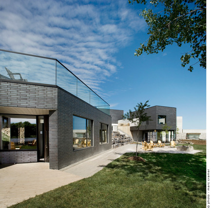 Dossier de presse | 721-01 - Communiqué de presse | Strom spa nordique - Chevalier Morales - Architecture commerciale - Crédit photo : Marc Cramer