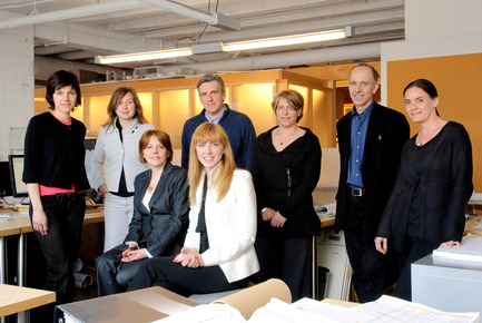 Press kit | 952-05 - Press release | New partners make the team! - Provencher_Roy - Event + Exhibition - FROM LEFT TO RIGHT : Anik Mandalian, Mélissa Bélanger, Eugenio Carelli, Sonia Gagné, Matthieu Geoffrion &amp; Martine Tremblay.<br>FOREGROUND : Marie-Claude Lambert &amp; Stéphanie Roy. - Photo credit: Alexi Hobbs