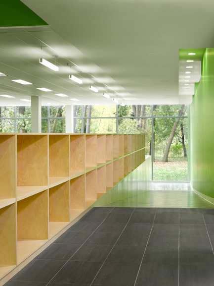 Dossier de presse | 755-01 - Communiqué de presse | Bibliothèque Montarville-Boucher-De la Bruère - BGLA | Architecture + Design urbain - Architecture institutionnelle - Crédit photo : Christian Perreault