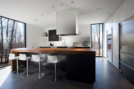 Dossier de presse | 759-01 - Communiqué de presse | Résidence du Mont-Saint-Hilaire - Blouin Tardif Architecture-Environnement - Architecture résidentielle - Crédit photo : Steve Montpetit
