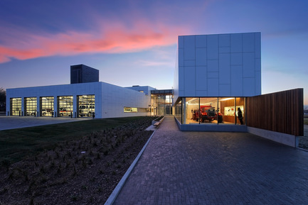 Dossier de presse | 816-01 - Communiqué de presse | Brandon Firehall no.1 - Cibinel Architects - Architecture commerciale - Crédit photo : Mike Karakas