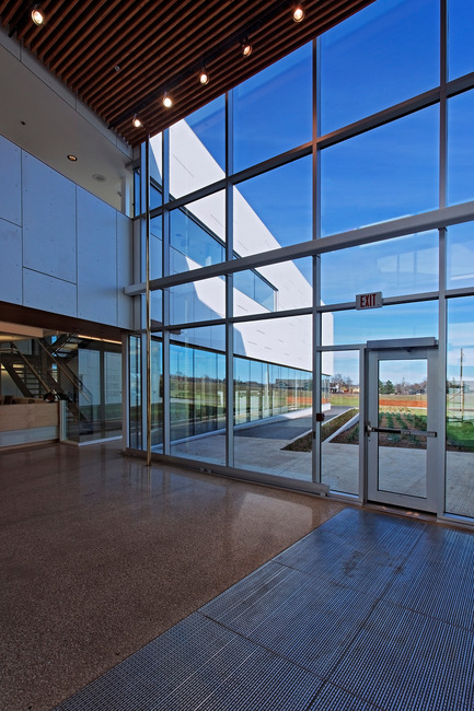 Dossier de presse | 816-01 - Communiqué de presse | Brandon Firehall no.1 - Cibinel Architects - Architecture commerciale - Crédit photo : Mike Karakas
