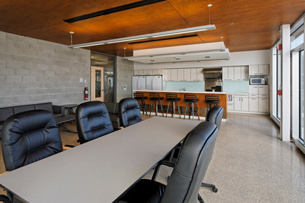 Dossier de presse | 816-01 - Communiqué de presse | Brandon Firehall no.1 - Cibinel Architects - Architecture commerciale - Crédit photo : Mike Karakas