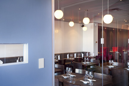 Dossier de presse | 760-02 - Communiqué de presse | Restaurant Kazumi - Jean de Lessard, Designers Créatifs - Architecture commerciale - Crédit photo : Jean Malek