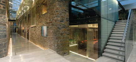Dossier de presse | 802-01 - Communiqué de presse | Erginoğlu & Çalışlar wins first place at WAF - Erginoğlu & Çalışlar - Design d’intérieur commercial - Crédit photo : Cemal Emden