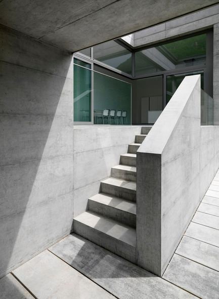 Dossier de presse | 762-01 - Communiqué de presse | House in Lumino - Davide Macullo Architects - Architecture résidentielle - Crédit photo : Enrico Cano