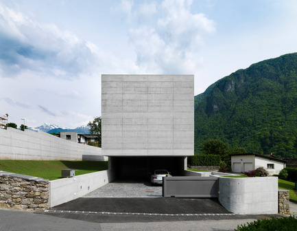 Dossier de presse | 762-01 - Communiqué de presse | House in Lumino - Davide Macullo Architects - Architecture résidentielle - Crédit photo : Enrico Cano