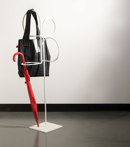 Dossier de presse | 728-02 - Communiqué de presse | TOMA a un pied dans la porte...À Londres, Bruxelles et New-York ! - TOMA objets - Évènement + Exposition - Crédit photo : TOMA