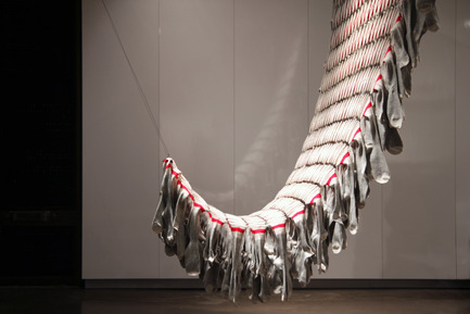 Press kit | 740-04 - Press release | Fill my stocking Santa! - Domison - Art - Photo credit: Louis Gagnon