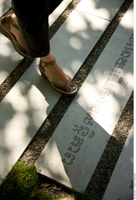 Press kit | 767-01 - Press release | Give Peace a Chance - Linda Covit, artiste, et Marie-Claude Séguin, architecte paysagiste du Groupe Cardinal Hardy - Landscape Architecture - Photo credit: Marc Cramer