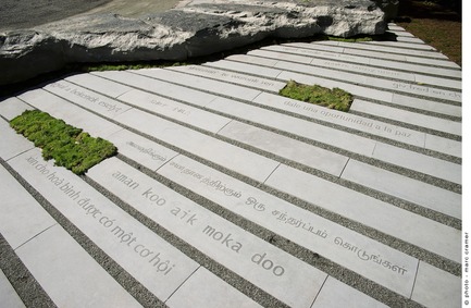 Press kit | 767-01 - Press release | Give Peace a Chance - Linda Covit, artiste, et Marie-Claude Séguin, architecte paysagiste du Groupe Cardinal Hardy - Landscape Architecture - Photo credit: Marc Cramer