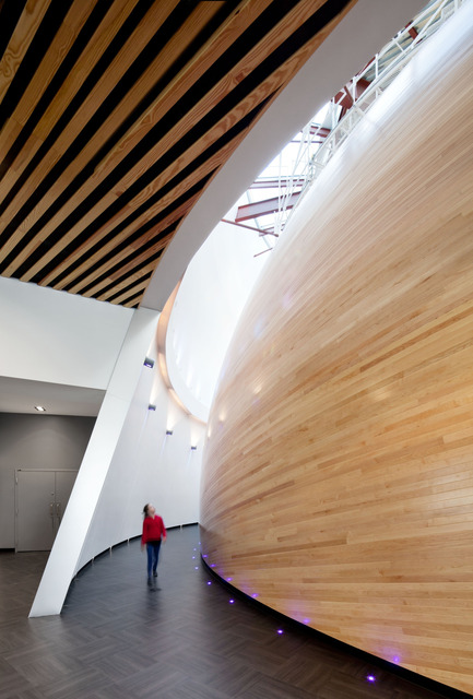 Dossier de presse | 675-06 - Communiqué de presse | Planétarium Rio Tinto Alcan - Cardin Ramirez Julien + Aedifica - Architecture commerciale - Crédit photo : 







Stéphane Brügger