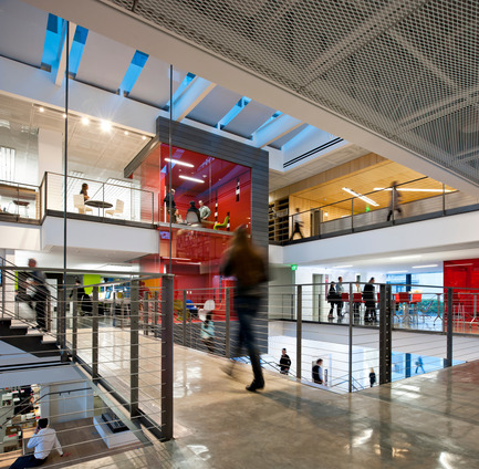 Dossier de presse | 611-13 - Communiqué de presse | Concevoir des projets audacieux et performantsRencontre avec Robin Klehr Avia etThomas Vecchione, de Gensler - Index-Design - Évènement + Exposition - 















Gensler LA - Crédit photo : 







Gensler