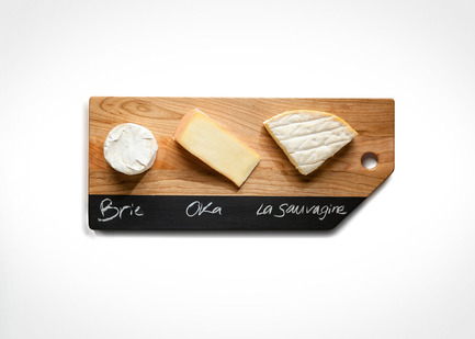 Press kit | 562-42 - Press release | The CODE SOUVENIR MONTRÉAL pop-up store: Showcasing Montréal creativity at its best! - Bureau du design - Ville de Montréal - Product - 







AVENUE COLONIALE
<br>Designers : Raphaël Millette, Florence Julien-Gagnier
<br>Nom du produit : Planche de service essences mixtes avec bande ardoise - Photo credit: 







Photo fromage : Mathieu Guérin
<br>