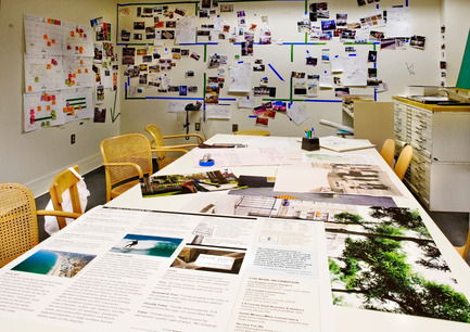 Dossier de presse | 756-08 - Communiqué de presse | Le Centre Canadien d’Architecture célèbre son 25e anniversaire - Centre Canadien d’Architecture (CCA) - Évènement + Exposition - 







Préparation de l’exposition Actions, 2008 - Crédit photo : 







CCA, Montréal