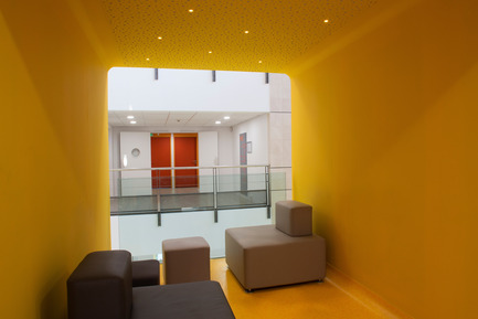 Dossier de presse | 921-04 - Communiqué de presse | Restructuration d’un bâtiment pour l’Institut de Formation des Professionnels de la Santé - NBJ architectes - Architecture institutionnelle - Crédit photo : 







Paul KOZLOWSKI&nbsp;