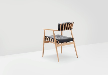 Dossier de presse | 771-07 - Communiqué de presse | H to make U.S. debut at ICFF New York 2014 - H Furniture Ltd. - Produit - Crédit photo : 







Peter Guenzel