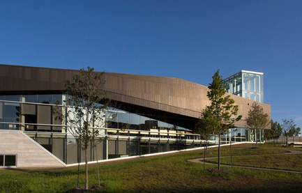 Dossier de presse | 865-06 - Communiqué de presse | Importante fusion dans le secteur des cabinets d’architectes - Lemay - Évènement + Exposition - 







Yien Chao - Crédit photo : 







Bibliothèque du Boisé
Consortium Cardinal Hardy, Labonté Marcil, Eric Pelletier architectes
