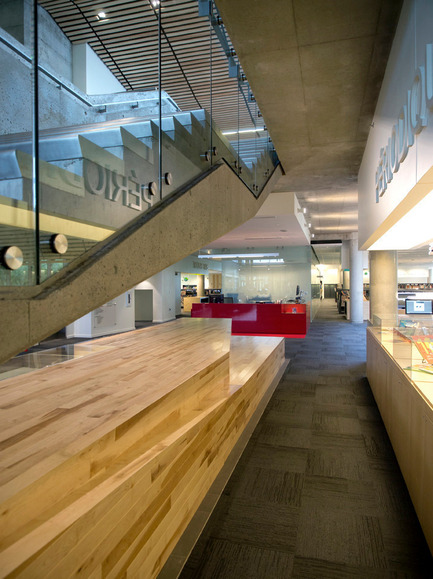 Dossier de presse | 865-06 - Communiqué de presse | Importante fusion dans le secteur des cabinets d’architectes - Lemay - Évènement + Exposition - 







Bibliothèque du Boisé
Consortium Cardinal Hardy, Labonté Marcil, Eric Pelletier architectes - Crédit photo : 







Yien Chao