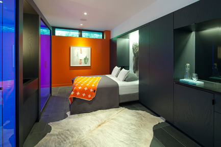 Dossier de presse | 1048-06 - Communiqué de presse | Poolhouse - +tongtong - Architecture résidentielle -          THIS PROJECT HAS PUBLICATION RESTRICTIONS  - Crédit photo : 







Colin Faulkner