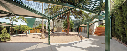 Dossier de presse | 853-02 - Communiqué de presse | Grafting Architecture Catalonia at Venice - Venice Biennale of Architecture - Évènement + Exposition - Can Zariquiey – Arenys de Munt Clinic(2006-2013, Josep Miàs, Josep Miàs
Arquitectes, in Arenys de Munt) - Crédit photo : Adrià
Goula