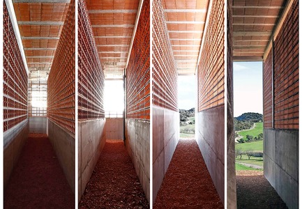 Dossier de presse | 853-02 - Communiqué de presse | Grafting Architecture Catalonia at Venice - Venice Biennale of Architecture - Évènement + Exposition - Transmitter Space for the Megalithic Tumulus/Dolmen(2007-2013, Toni Gironès, in Seró, Artesa
de Segre) - Crédit photo : Aitor Estevez